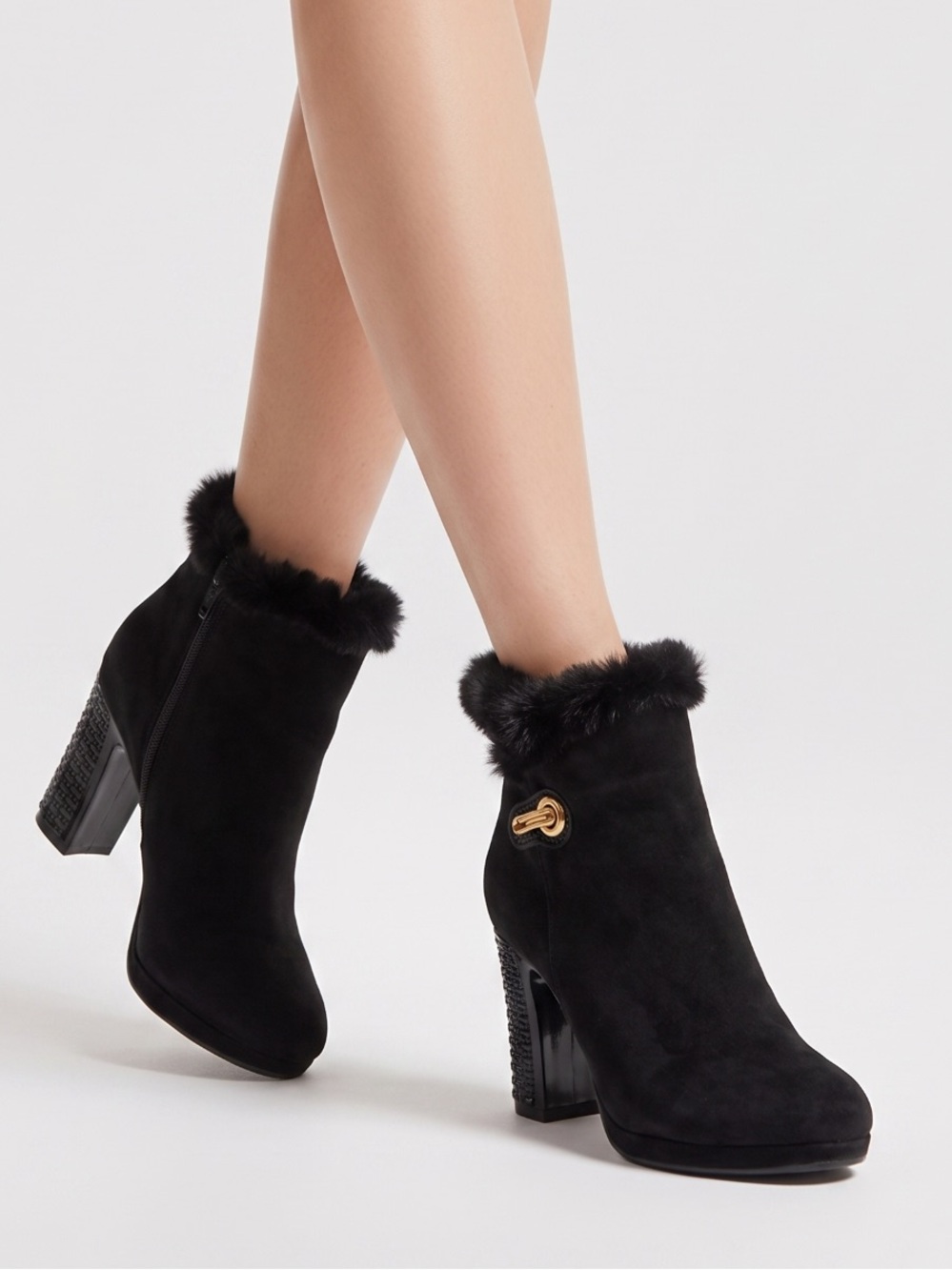 Suede Ankle Booties Made in Italy, Kiss Kiss.